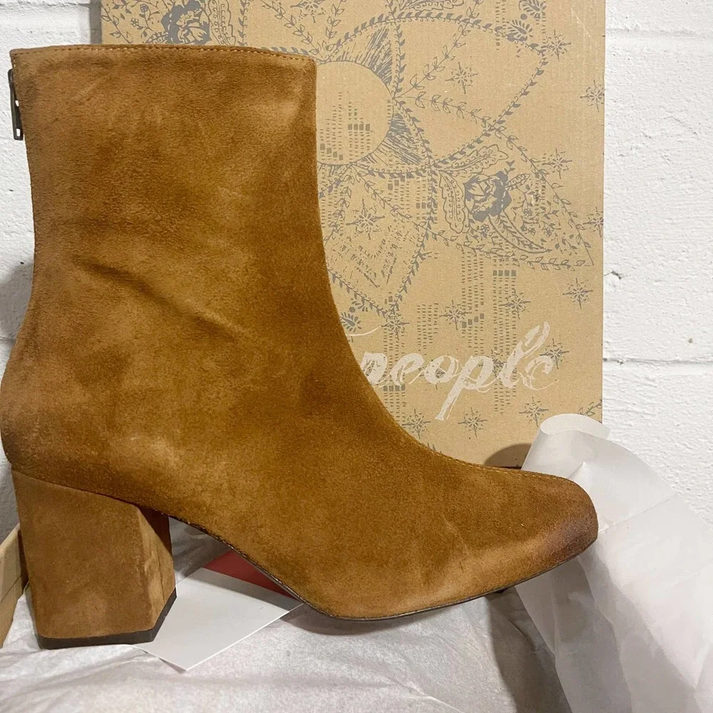 Free People Women's Chestnut Suede Block Heel Zipper Ankle Boots NWTB - Picture 3 of 6